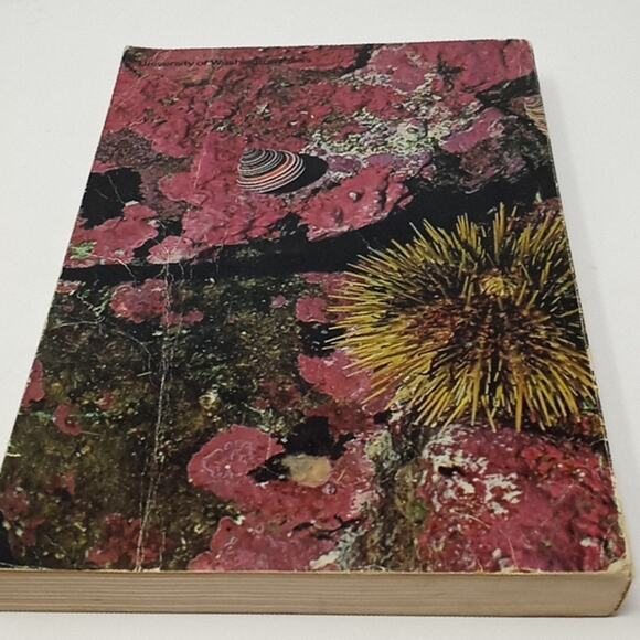 Seashore Life of Puget Sound The Strait of Georgia, and San Juan Archipelago - Picture 3 of 10